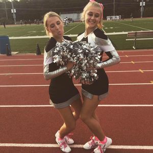 Meet your Posher, Laura